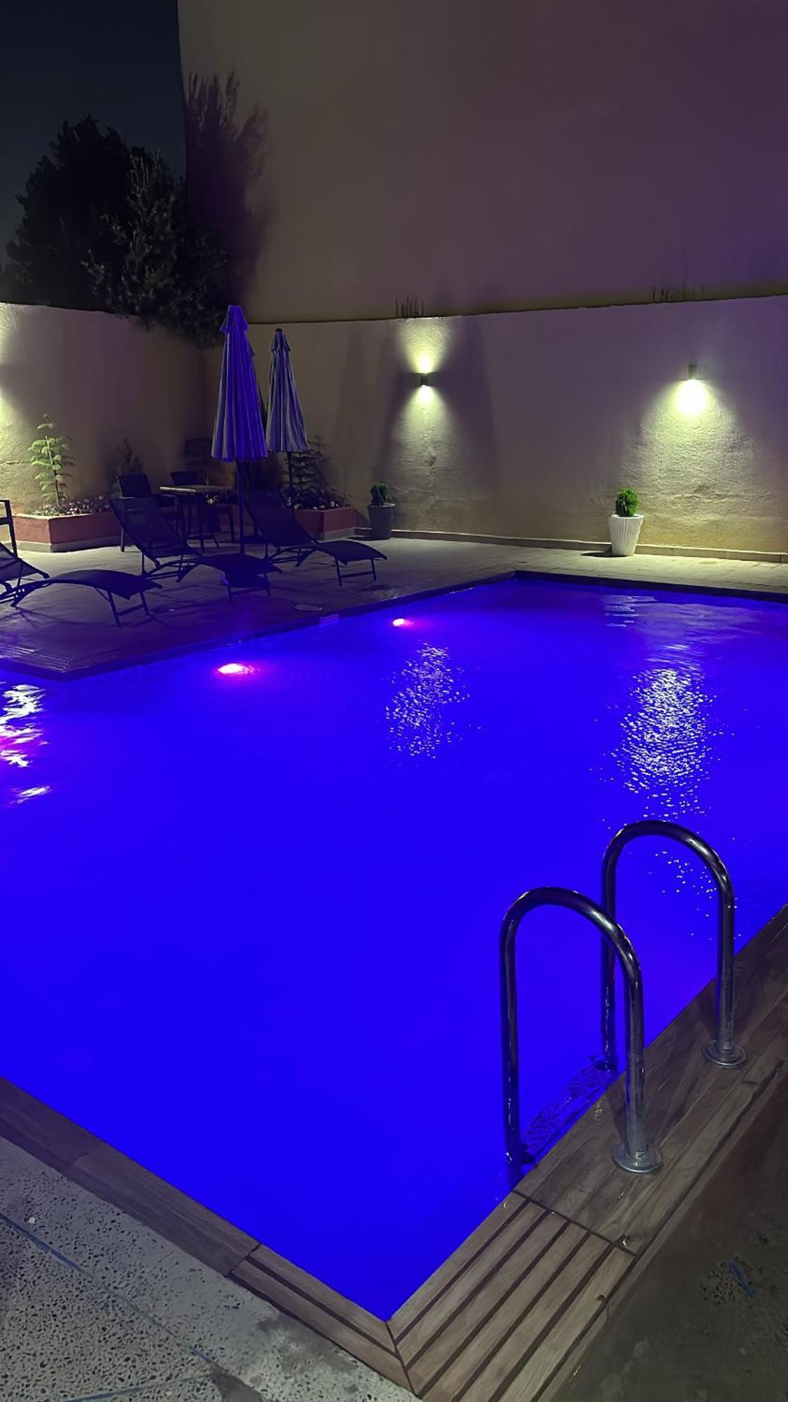 Moonrise Villa Vip Midelt Eksteriør bilde